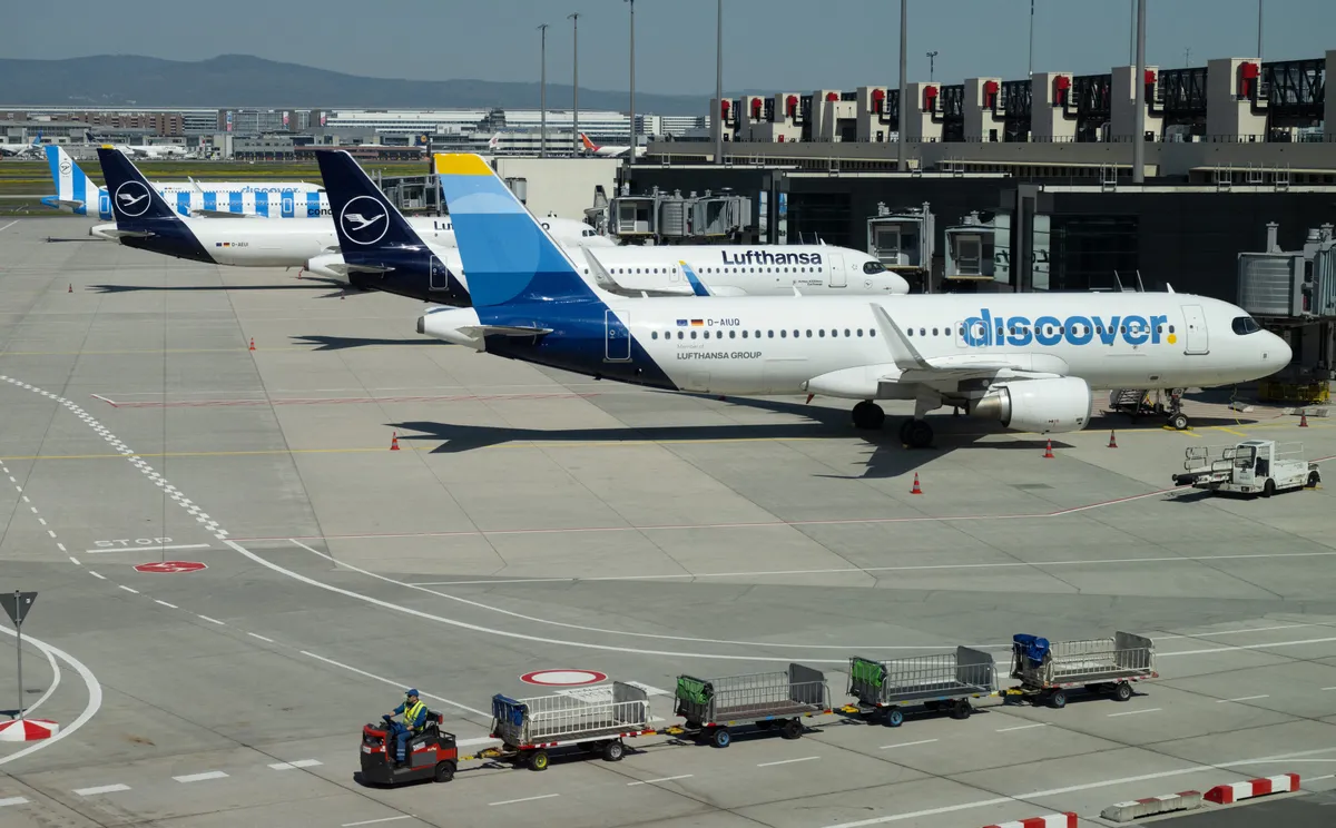A kerozinhiány miatt tovább drágulhat a külföldi nyaralás.