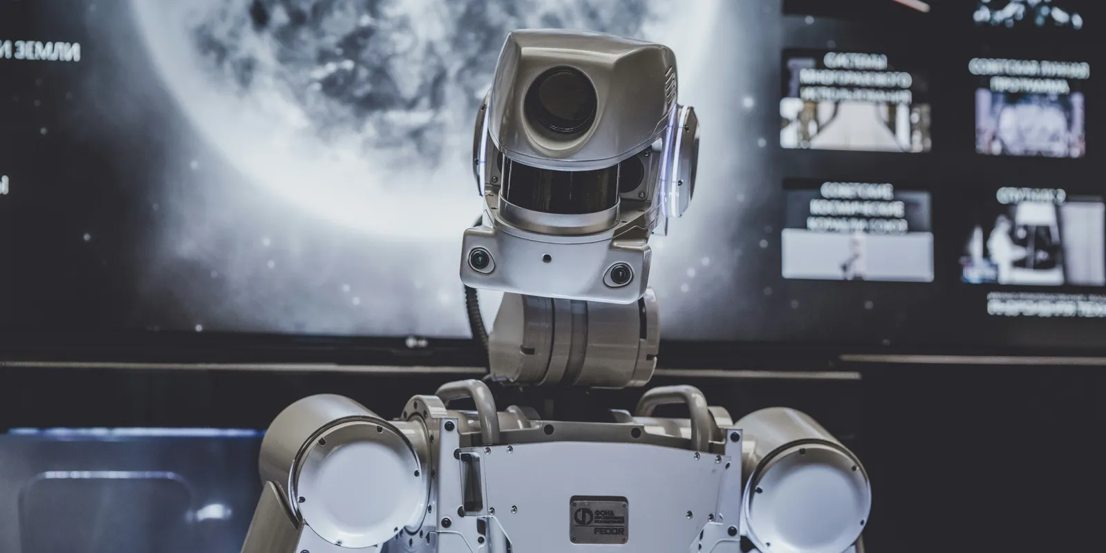 Humanoid robot nyert egy félmaratont