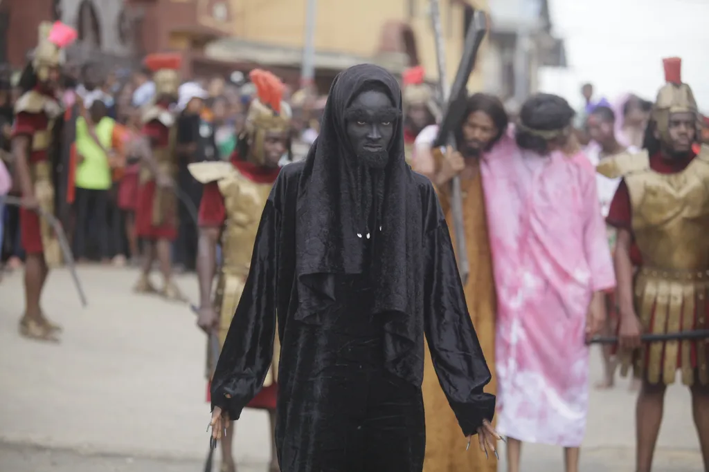 nagypéntek galéria