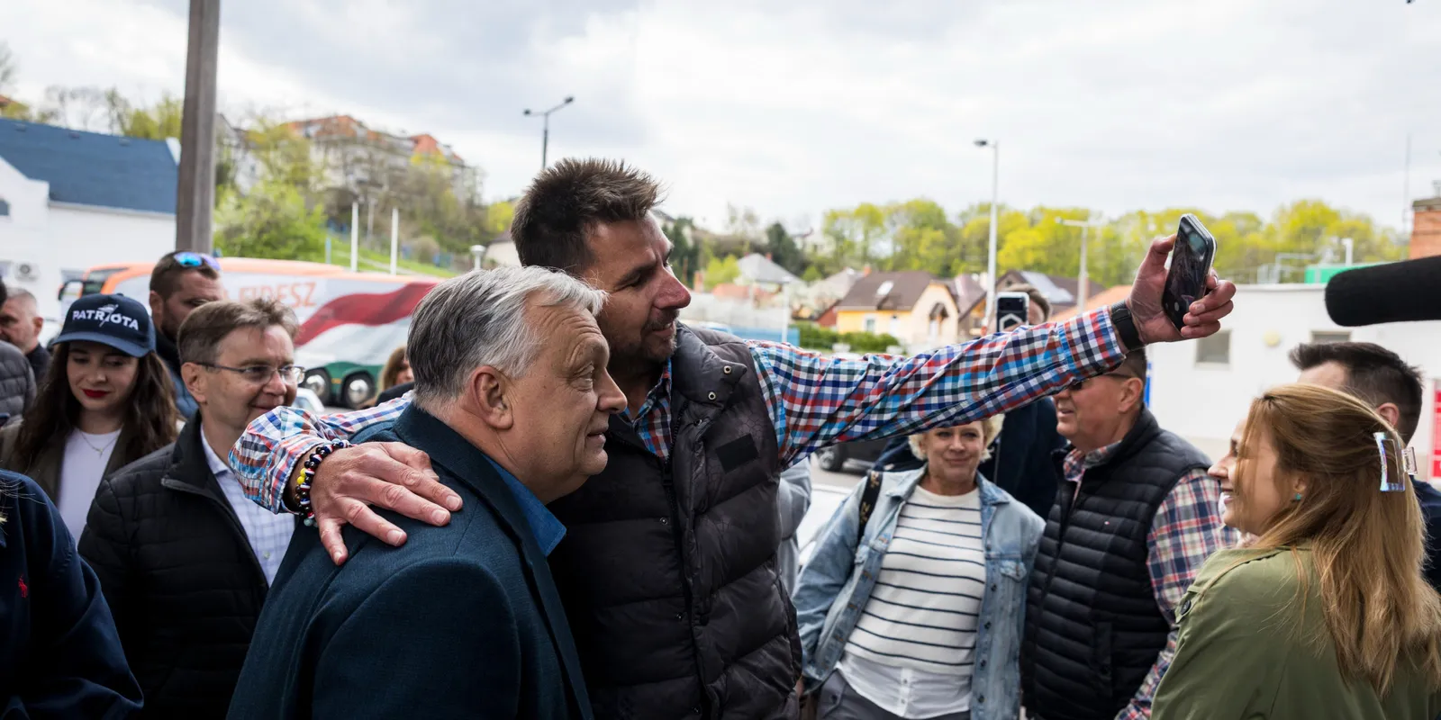 Elképesztő, milyen sokan várták Orbán Viktort Egerben