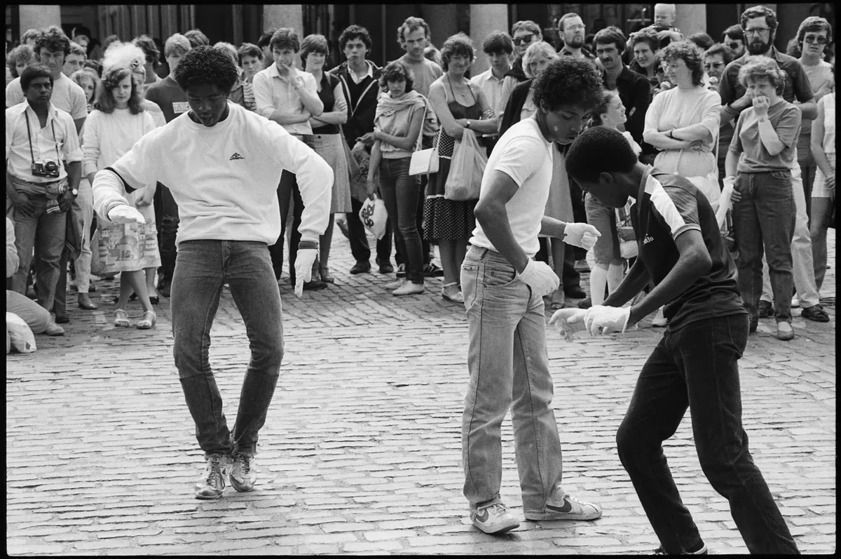 Tánc Világnapja népszerű, hiszen a világ minden táján szerveznek programokat az utcákon.