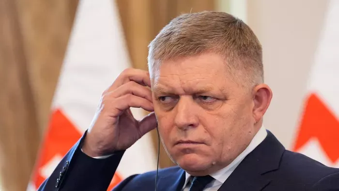 Robert Fico kemény üzenetet küldött Brüsszelnek
