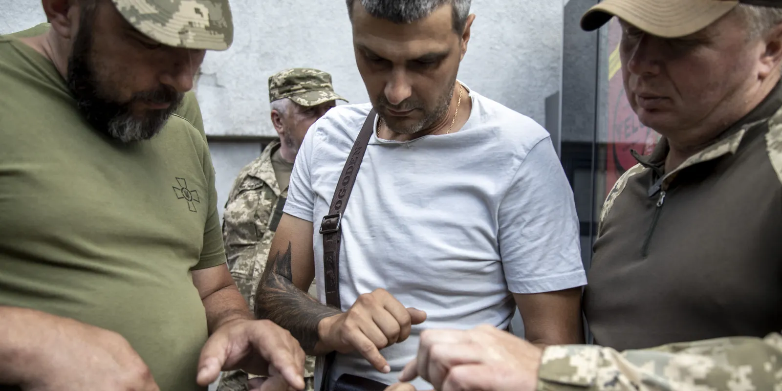 Szöknek az ukrán katonák a frontról