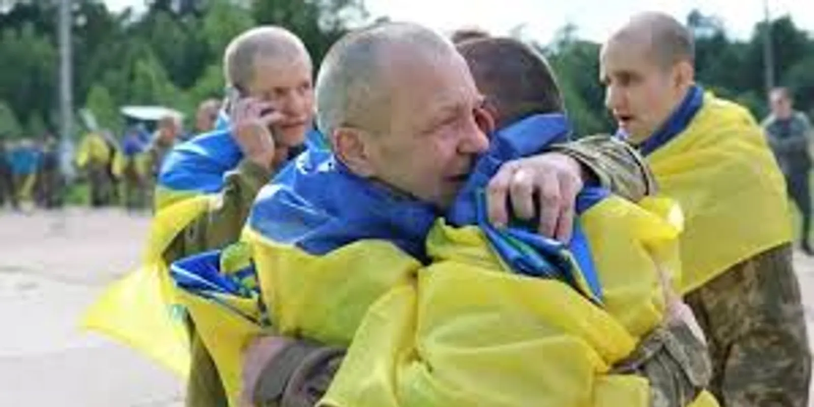 Az oroszok csaknem kétszáz ukrán hadifoglyot engedtek haza