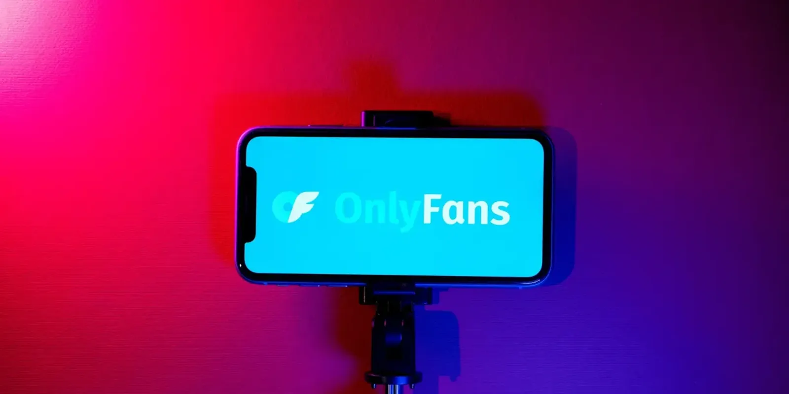 Újabb magyar híresség tűnt fel az OnlyFans-en
