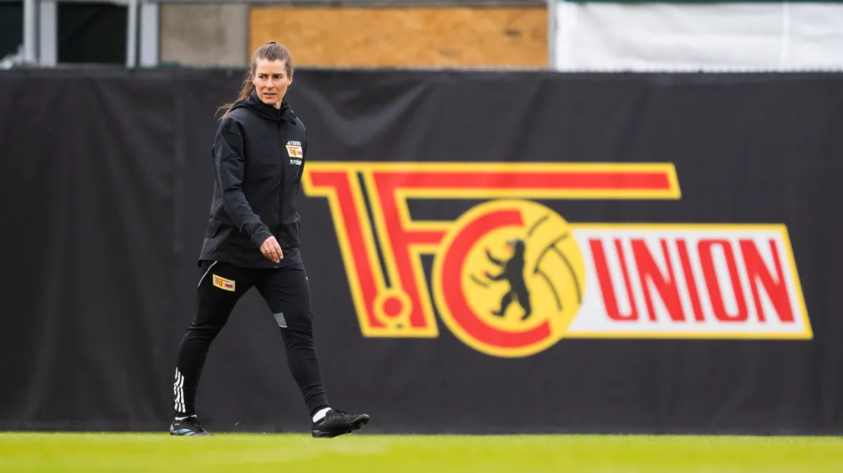 Marie-Louise Eta komoly támadásokat kapott a szurkolóktól