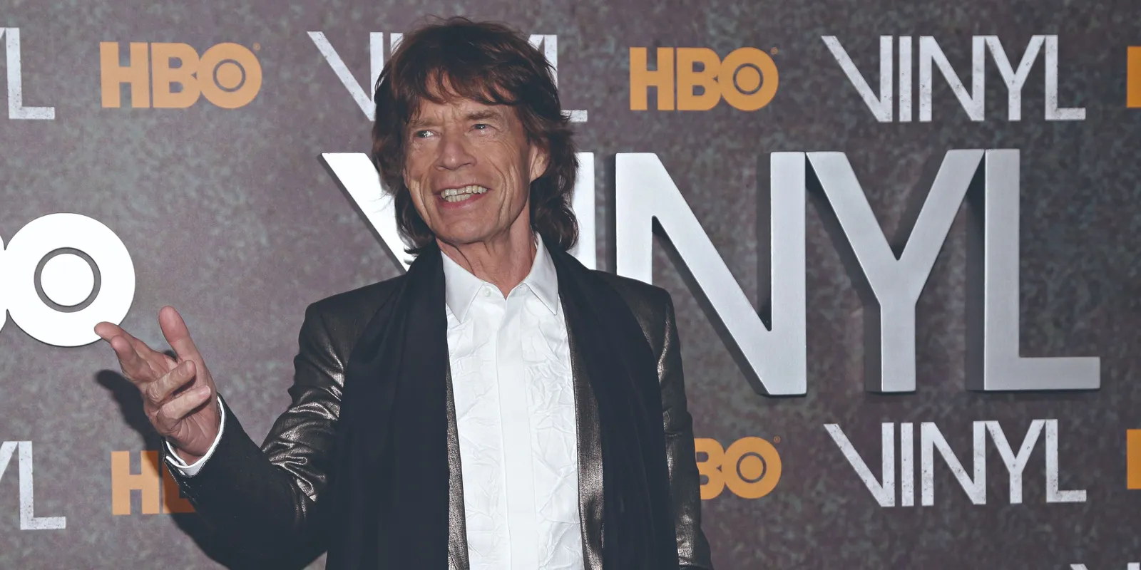 Összeesett Mick Jagger - perceken múlt az élete