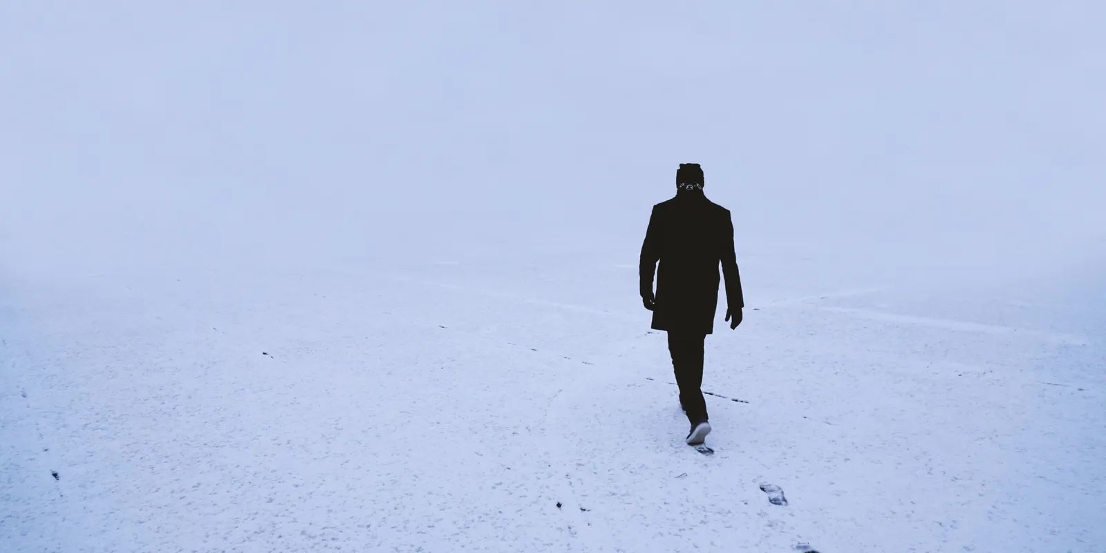 Szakadékba zuhant egy magyar túrázó