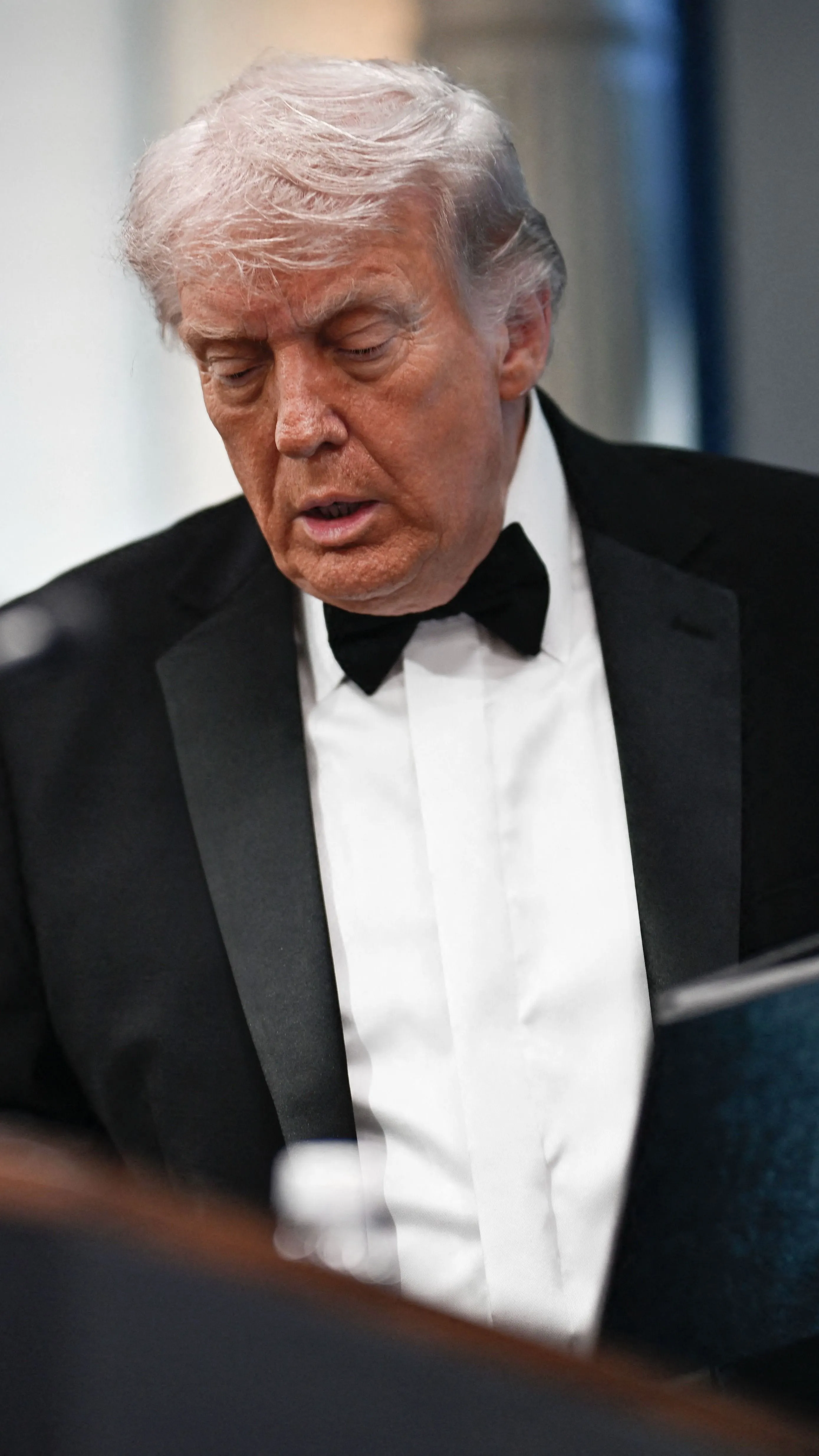 Ki kellett menekíteni Trumpot egy fegyveres támadás miatt!