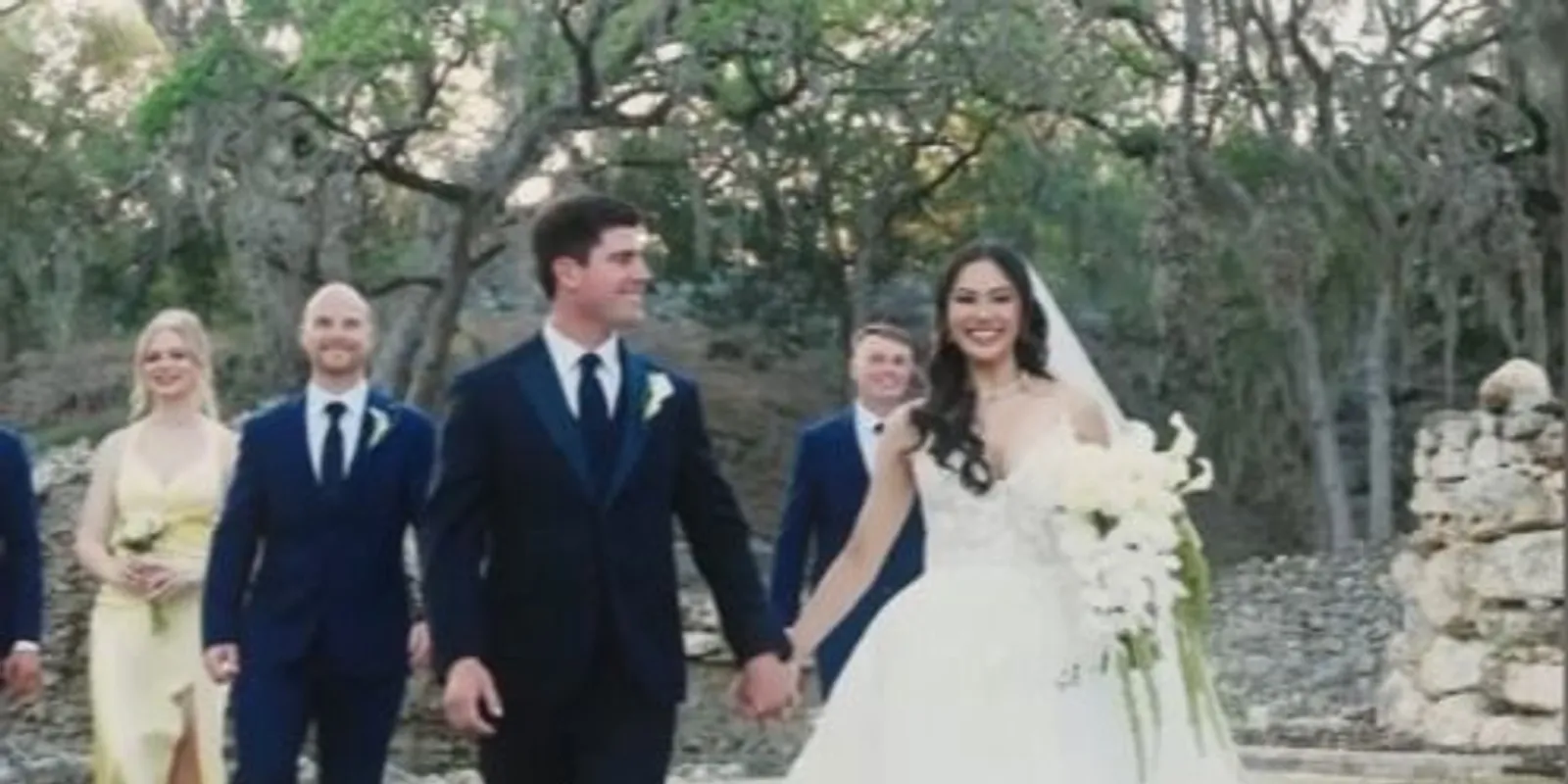 Rémálom a mesés nászúton: a feleség életéért küzdenek