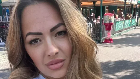 Vége: Szakított a Nagy Ő sztárja kislánya édesapjával