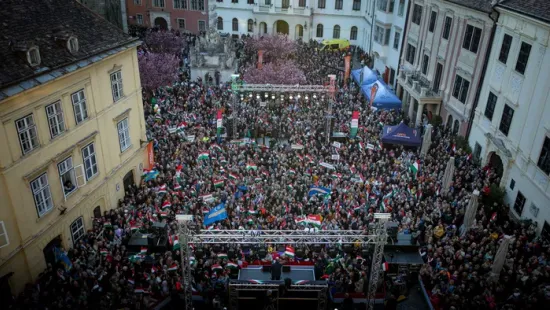 Orbán Viktor: mi a hívatlan vendégekkel is emberségesen bánunk