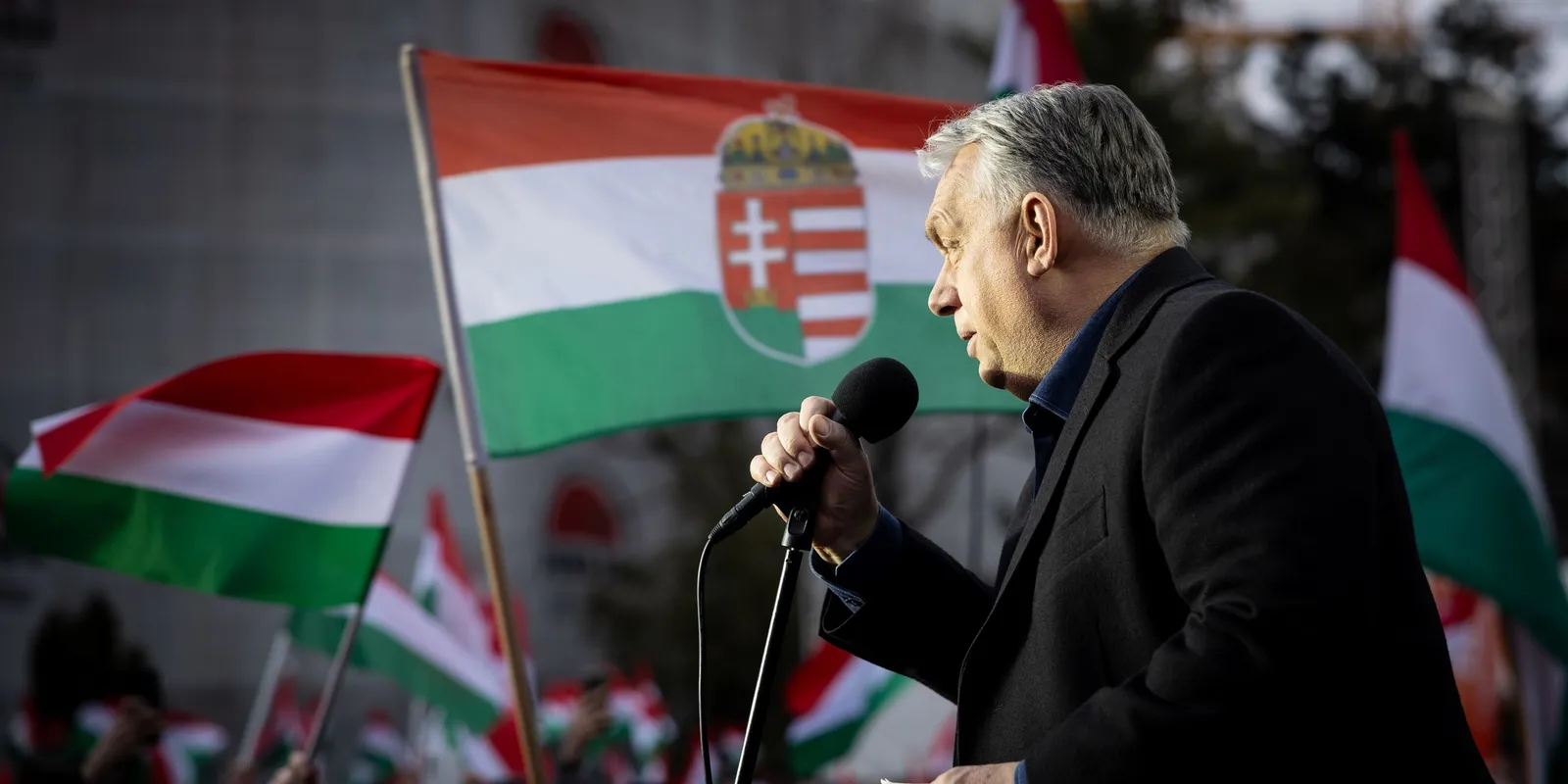 Itt követheted élőben a szentesi békemenetet