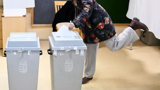 Téves tűzriadó, rosszullét, hibás aláírás - rendkívüli események a választáson