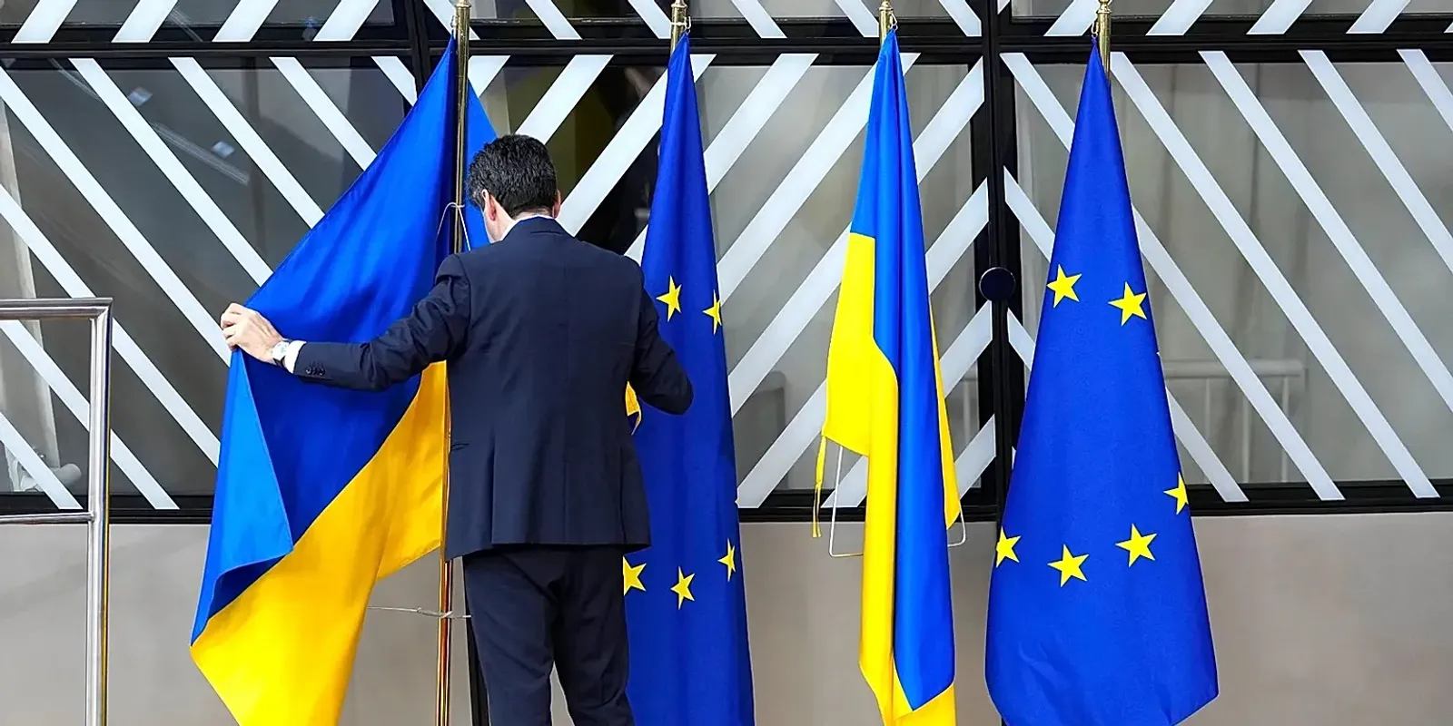 Ukrajnának nem kell a látszat EU-tagság