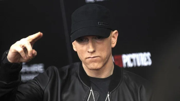 Eminem 18 éve tiszta a 2007-es halálközeli túladagolása óta