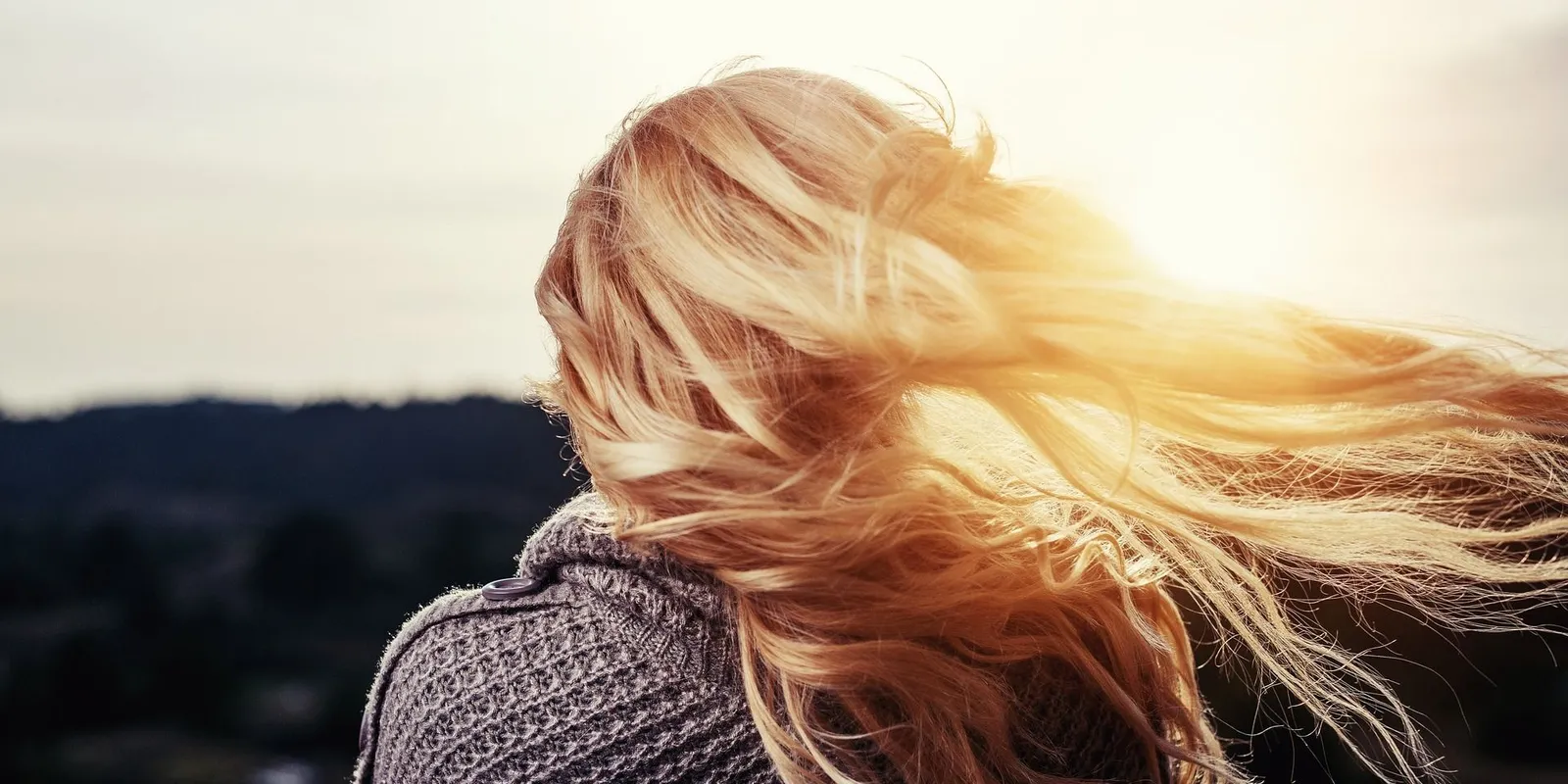 Marad a szeles időjárás, a hétvégén sem kegyelmez az idő