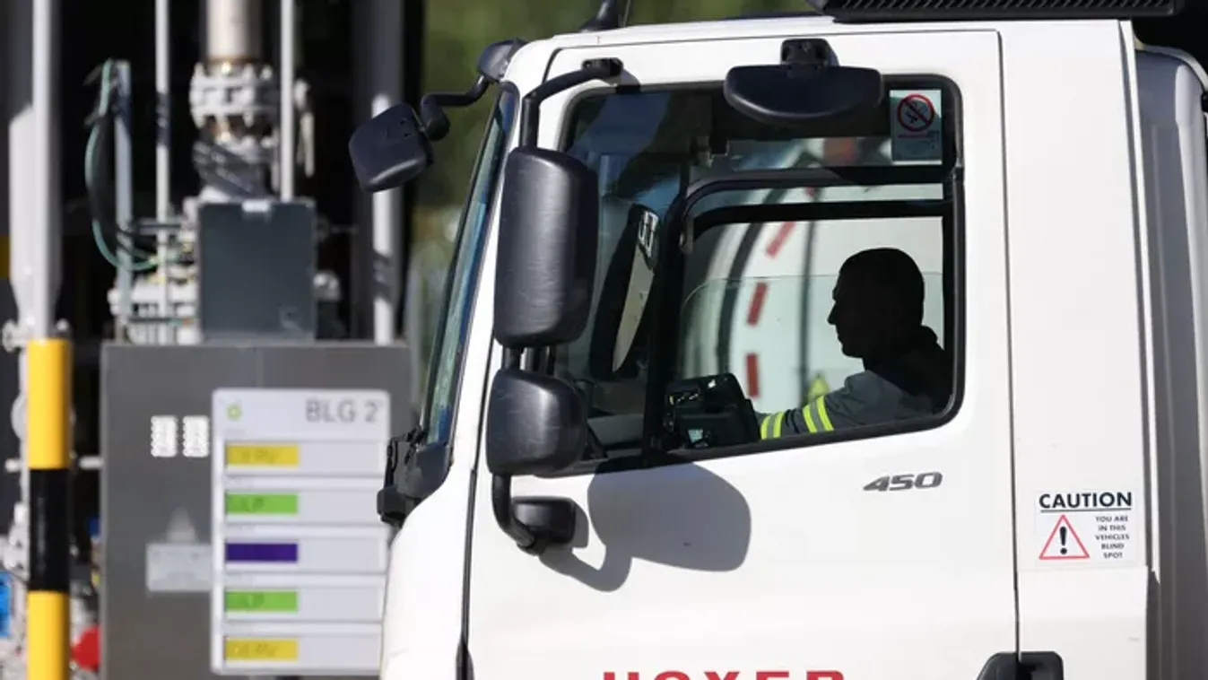 Kamionosok dühöngenek a magas dízelárak miatt