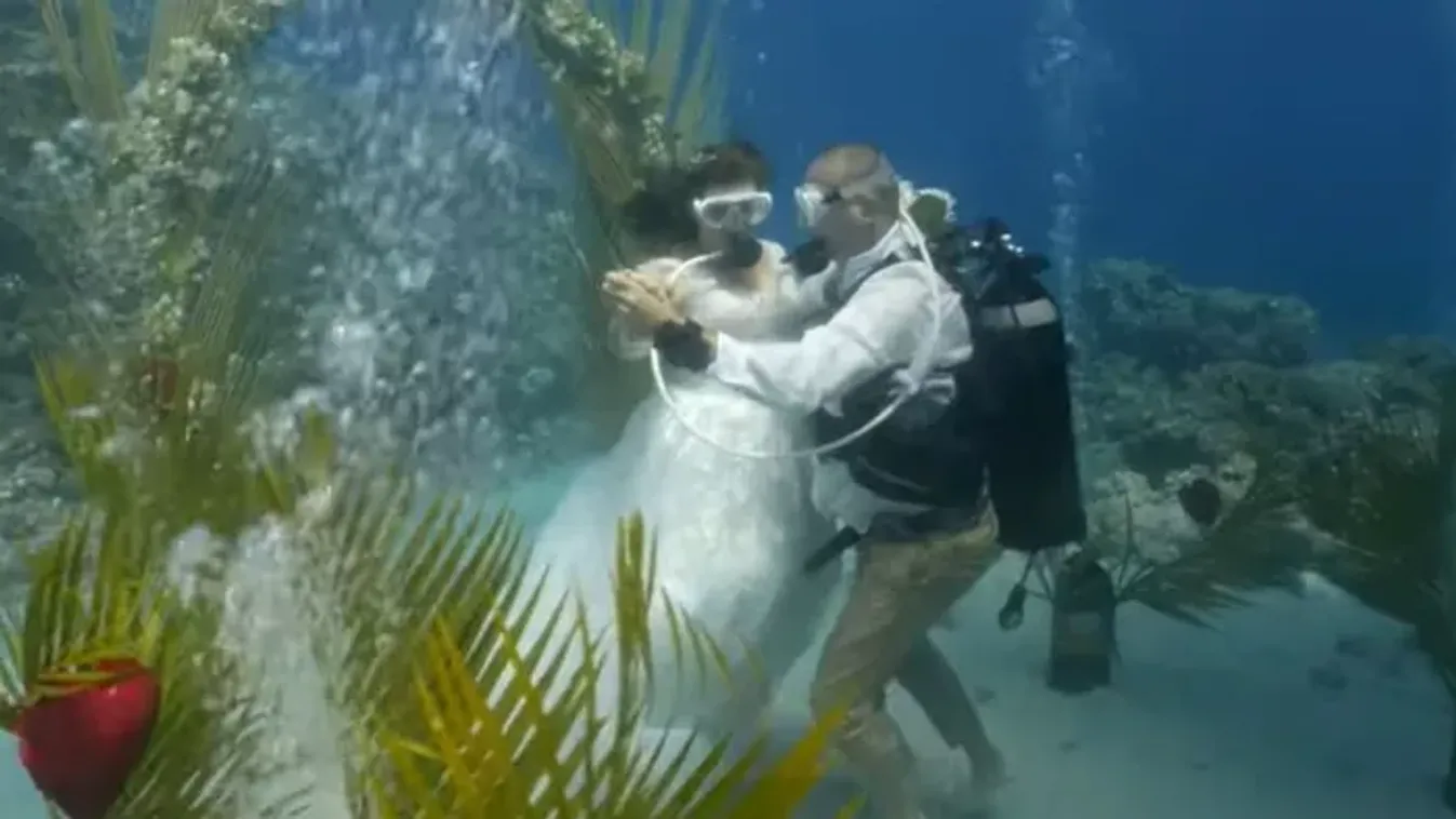 Különleges esküvő - Titokban, a víz alatt keltek egybe