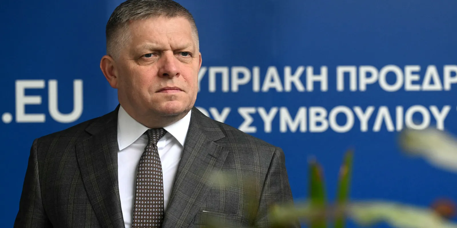 Brüsszel Orbán Viktor után most Robert Ficót támadja
