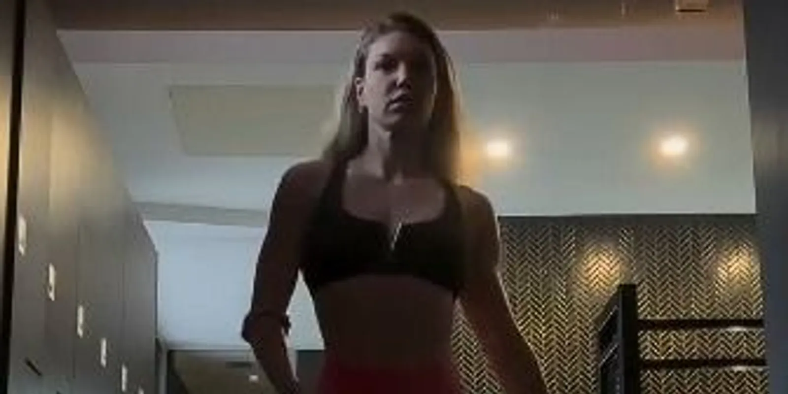 Pallag Csenge brutális izmokat villantott követőinek