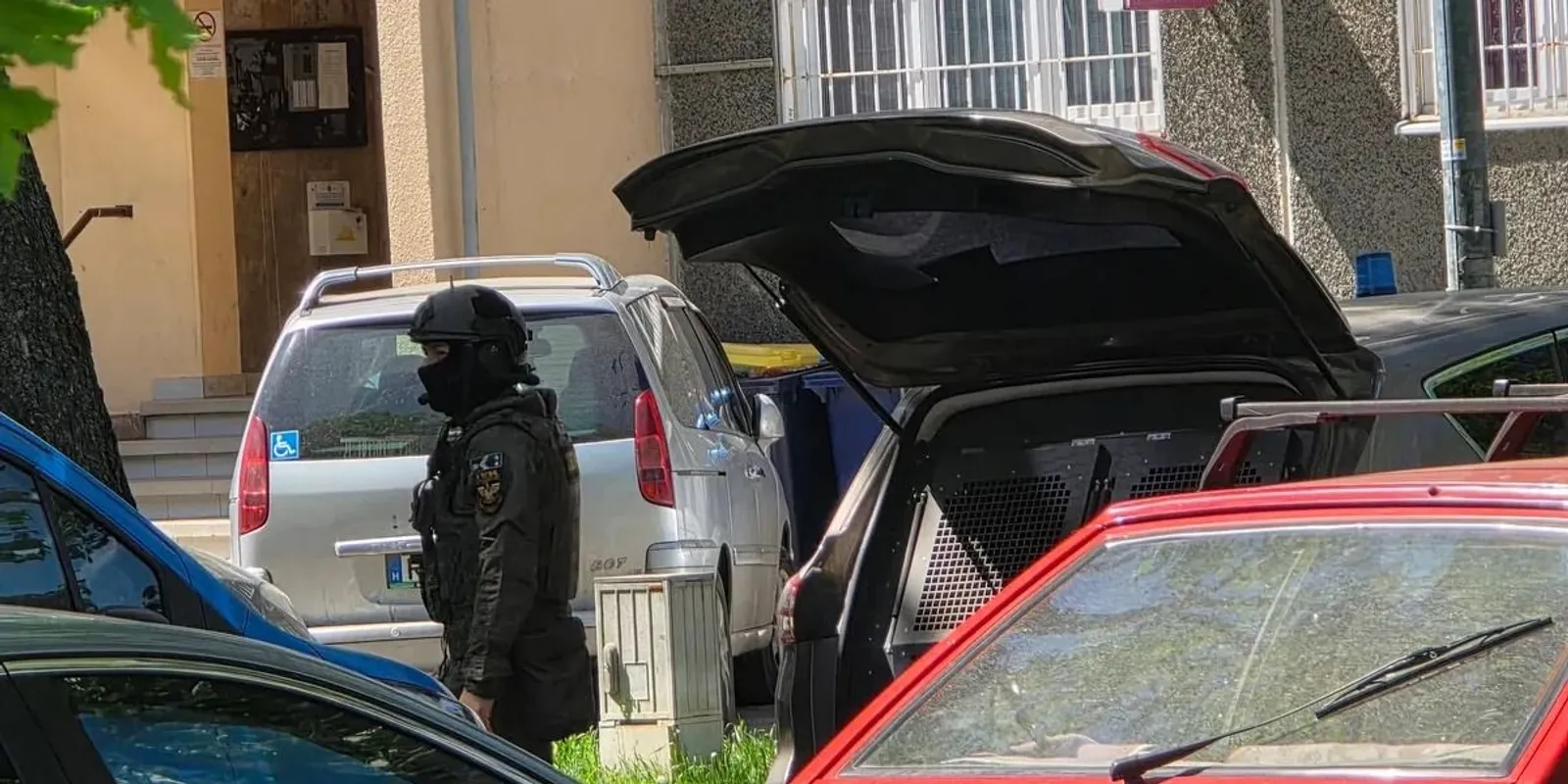 Túszdráma Kelenföldön – mesterlövészek jelentek meg egy társasháznál - Fotó