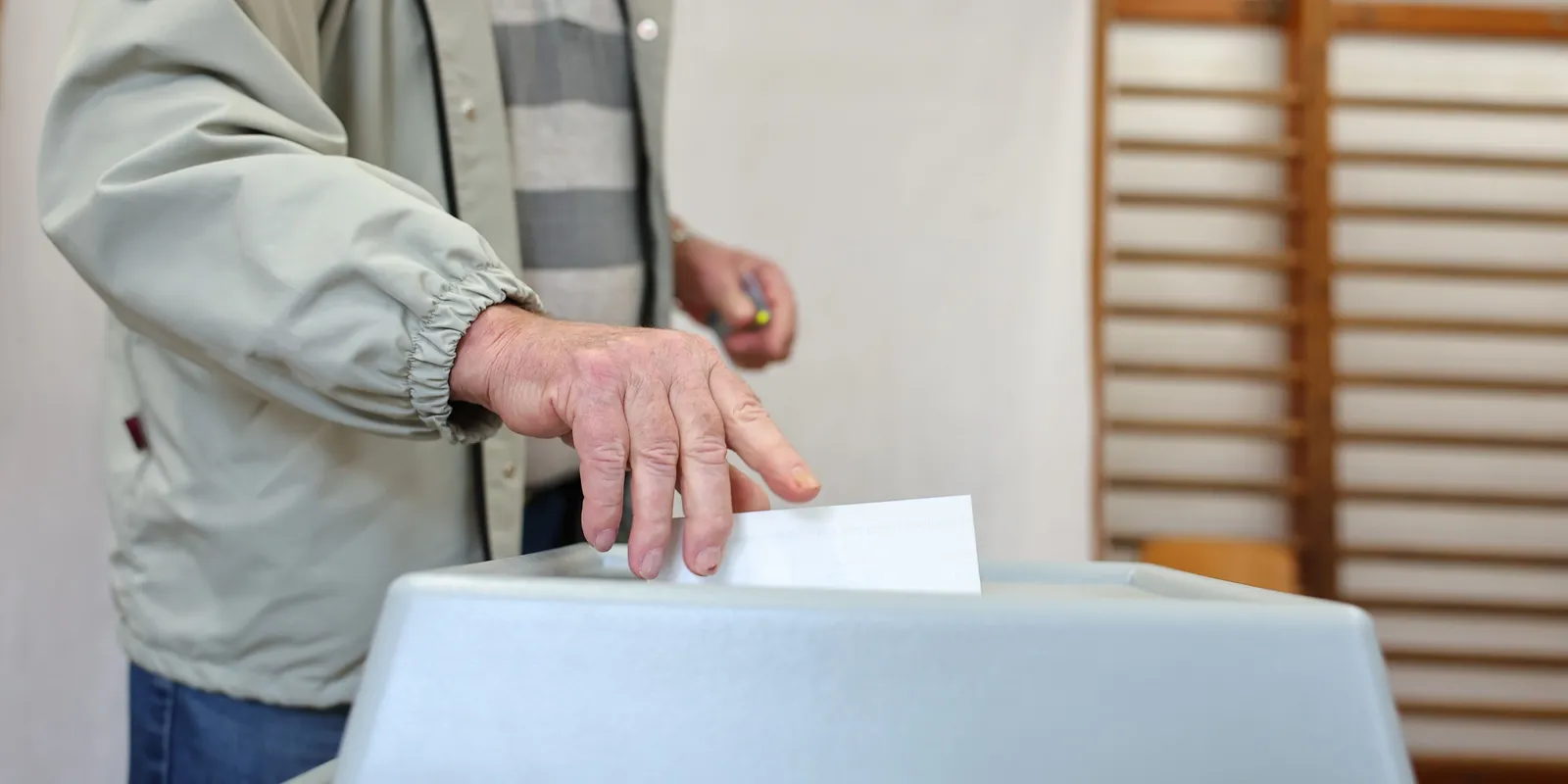 Egy narkós házibulikba járó ember vagy Orbán Viktor vezesse hazánkat?