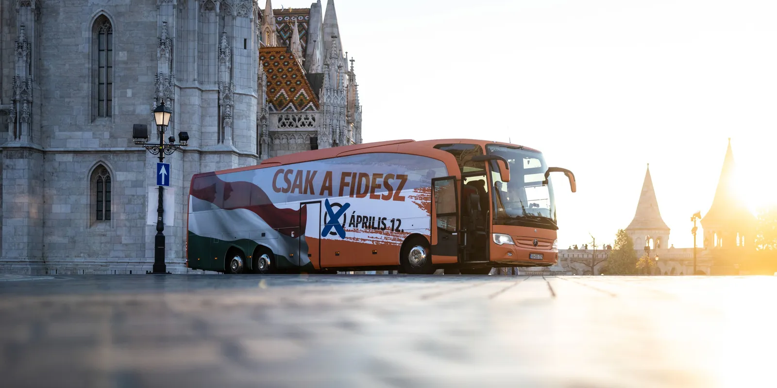 Orbán Viktor betekintést engedett a kulisszák mögé – Videó