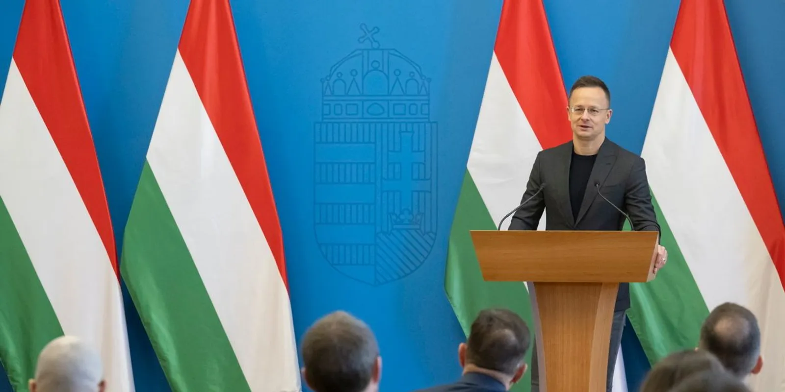 Szijjártó: A kormány folyamatosan küzd az olcsó energiáért