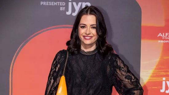 Édesanyaként tér vissza a színpadra Lola: itt láthatjuk először