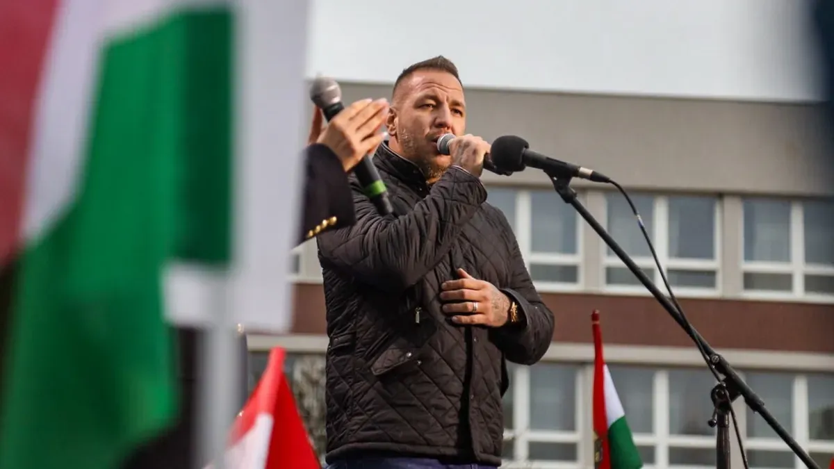 Curtis a gyűlölet helyett a zenére koncentrál