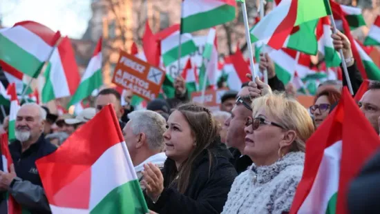 Orbán Viktor Szentesen is elemében volt, zseniálisan némította el a maroknyi Tiszás csapatot