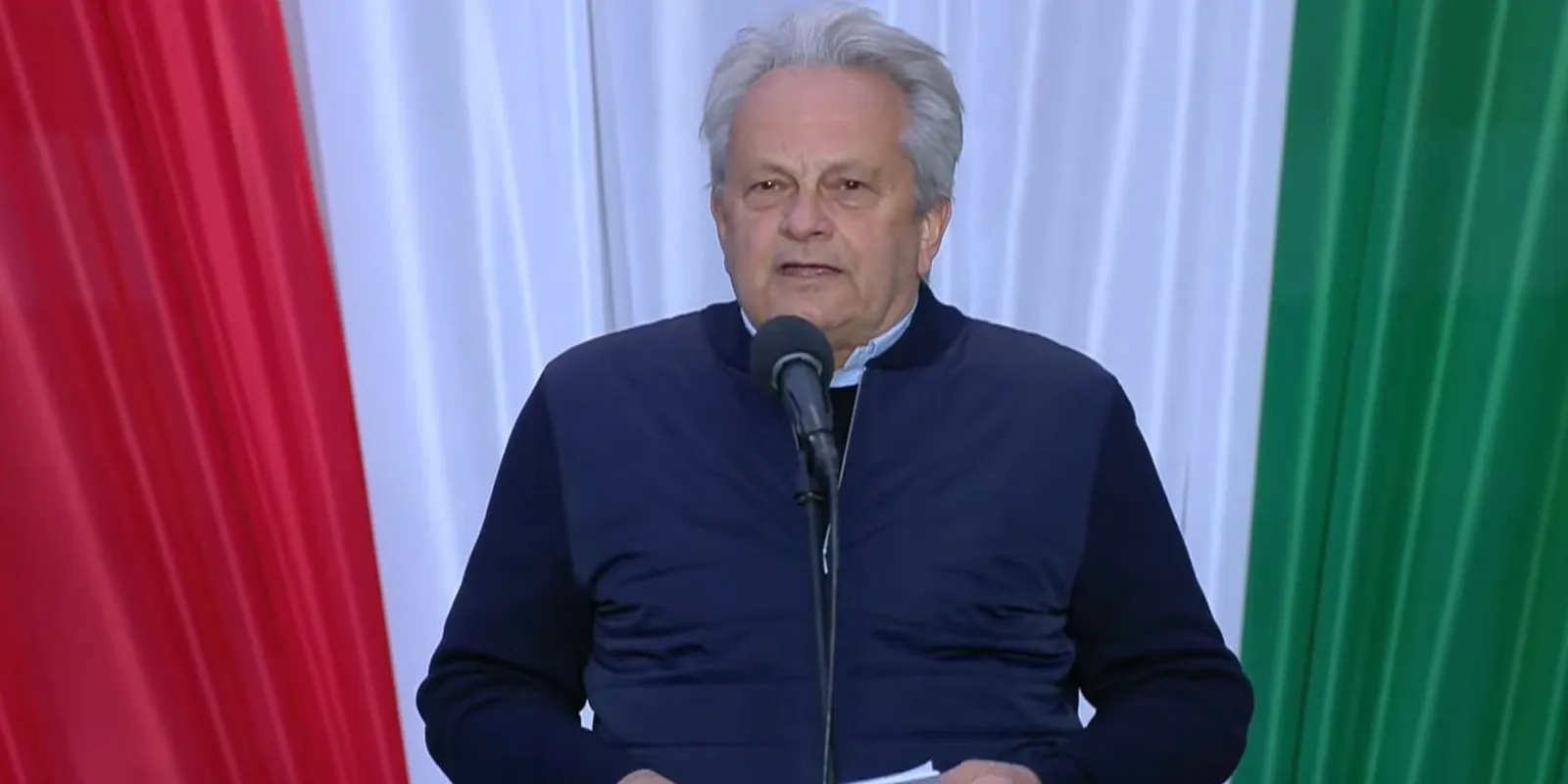 Vargha Tamás: Egy tapasztalatlan, más, brüsszeli szabályokat ismerő személy csak veszélyeztetné a városunk hajóját