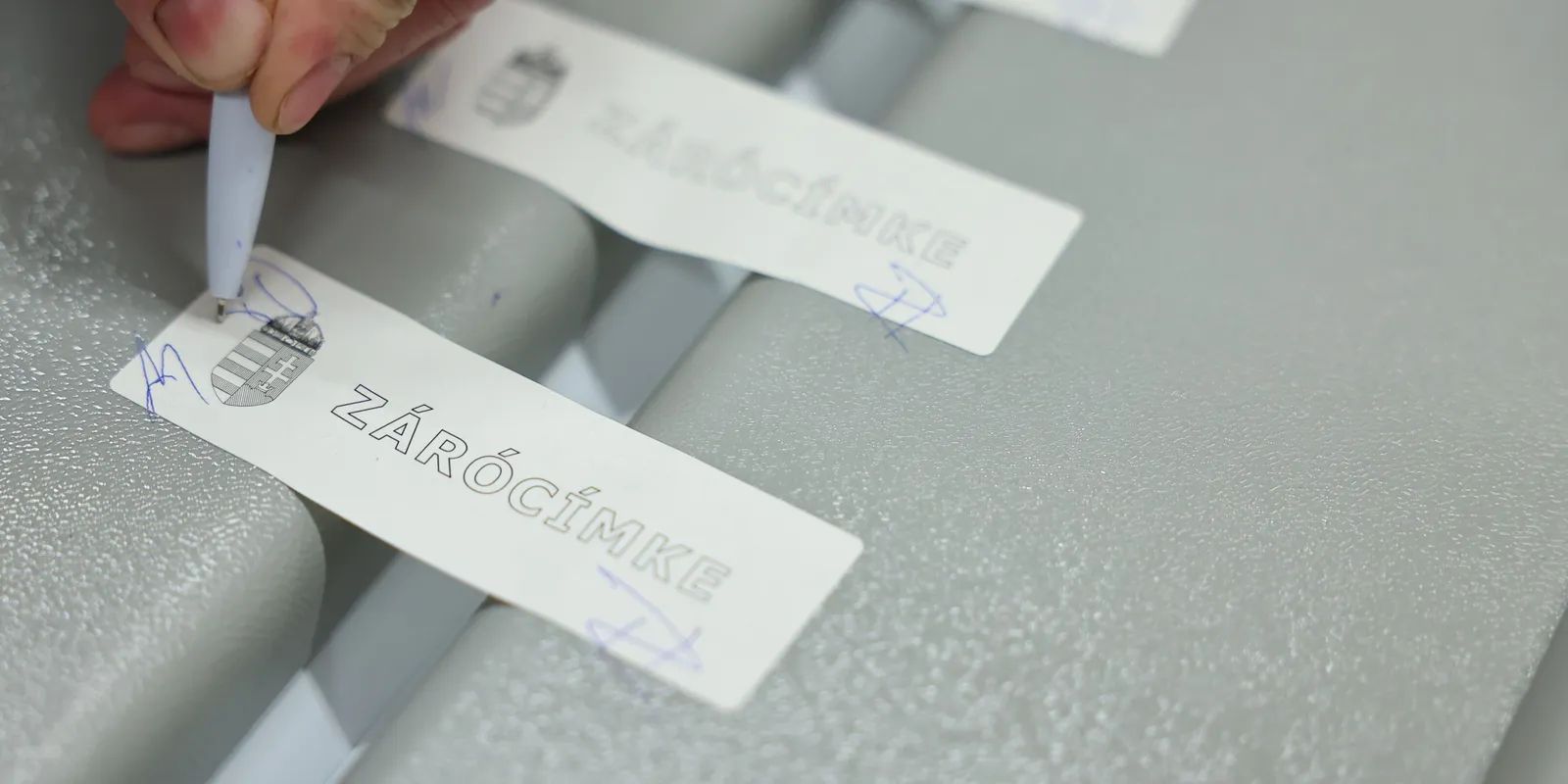 Rekodrészvétel után megszólalt Gulyás Gergely