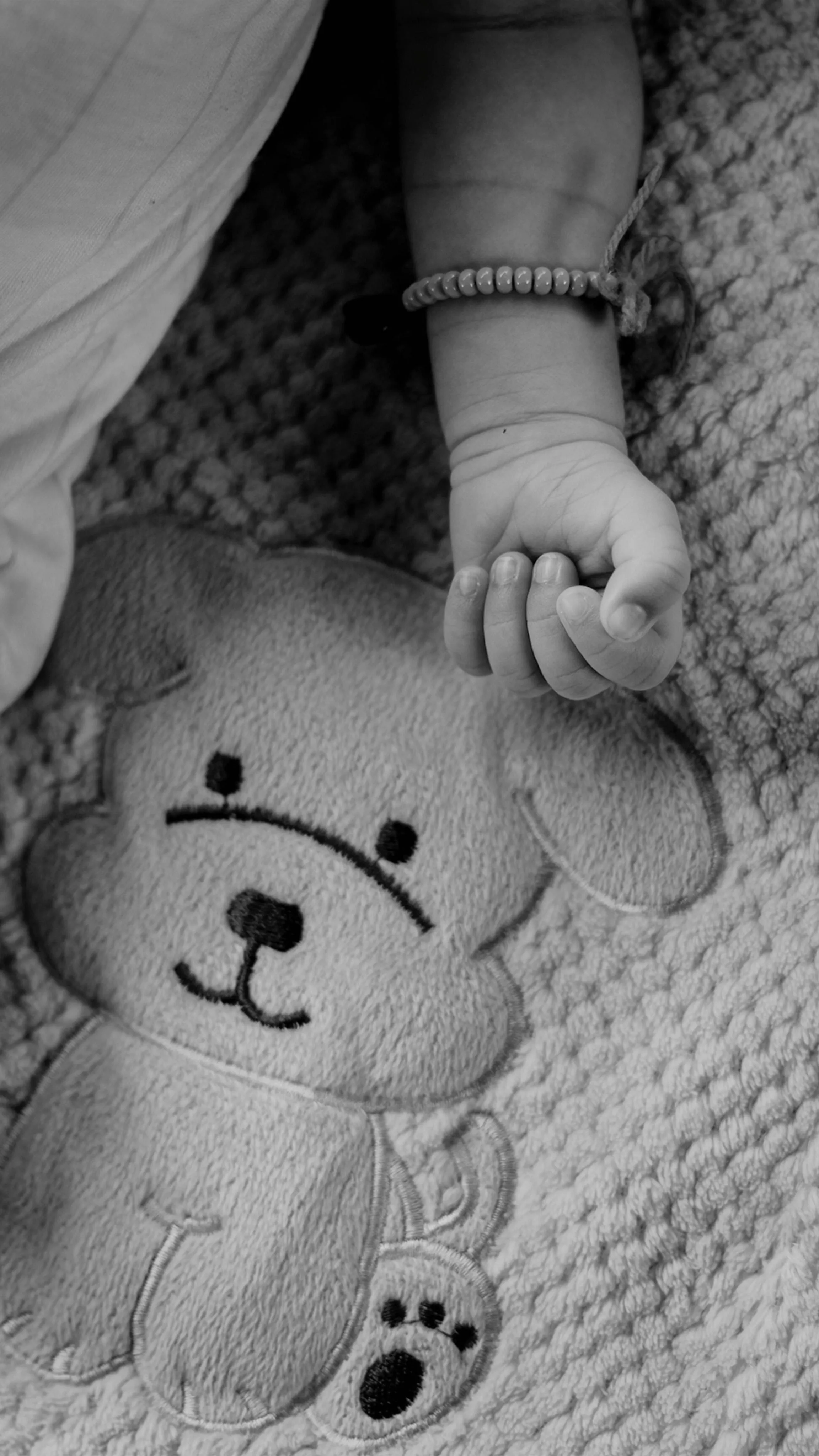 Megszületett Burai Krisztián kislánya!