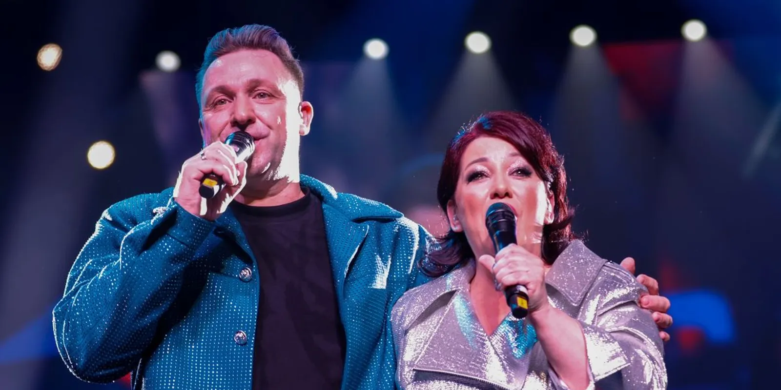 A V-Tech frontembere a Mandinernek