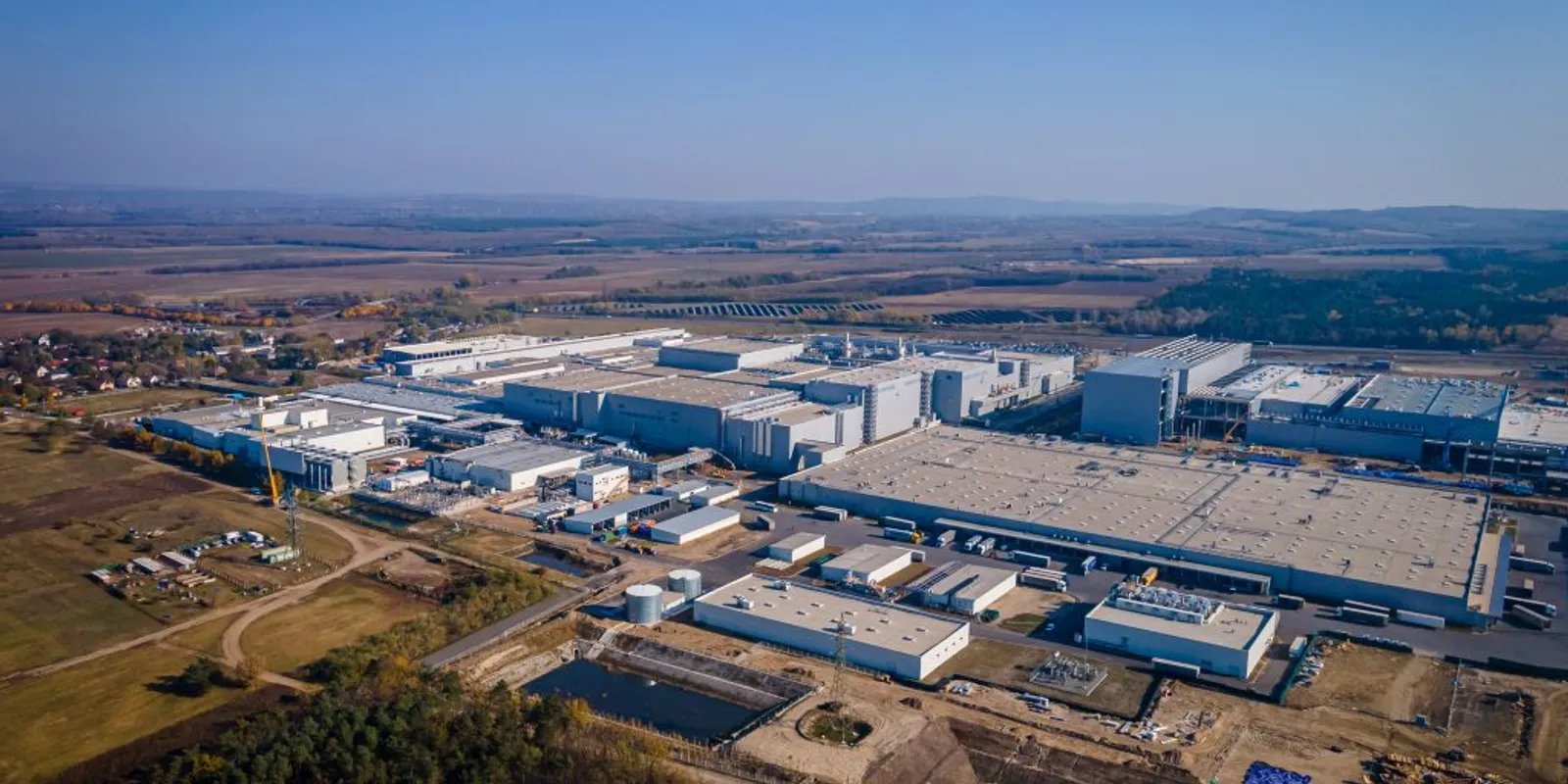 Hazudtak: Nem volt veszélyes anyag a gödi akkumulátorgyárnál