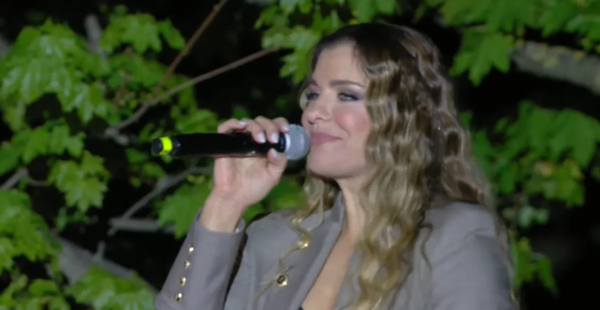 Dér Heni büszke édesanya