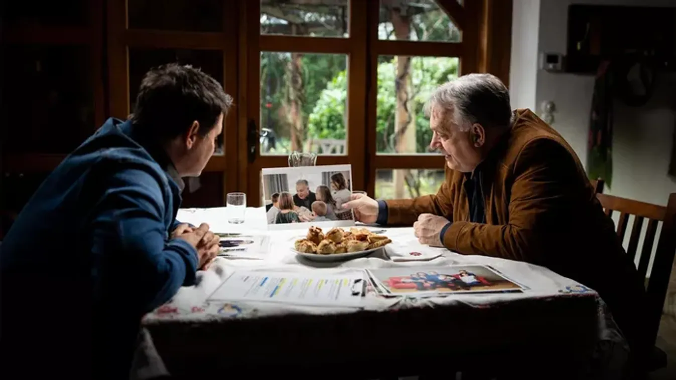 Antall, Simicska, Matolcsy és Trump egy asztalnál - Hajdú Péter beköltözött Orbán Viktorhoz, és mindenről kifaggatta