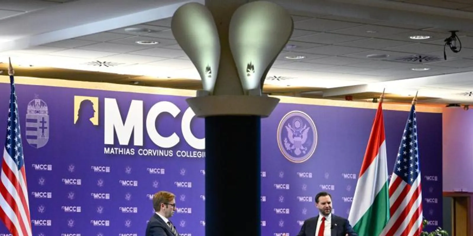 A külföldi beavatkozás a magyar szuverenitás elleni támadás