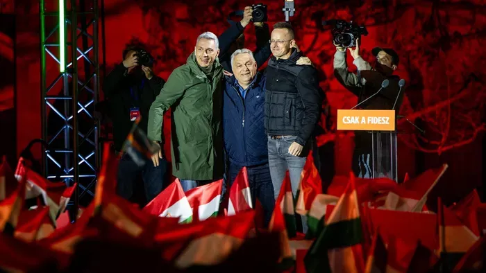 Orbán Viktor: Jövőt csak mi tudunk építeni