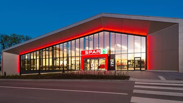 Már 35 éve - vásárolj a SPAR-ban, és nyerj egy álomlakást!