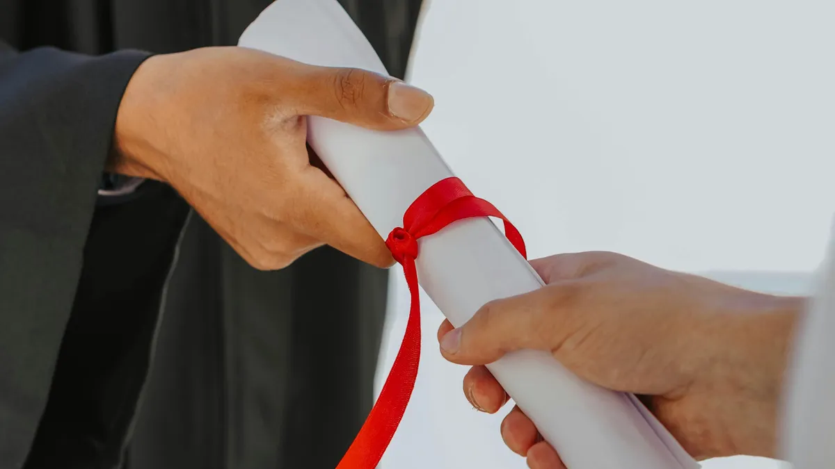 Együtt ünnepelte diplomáját anya és lánya