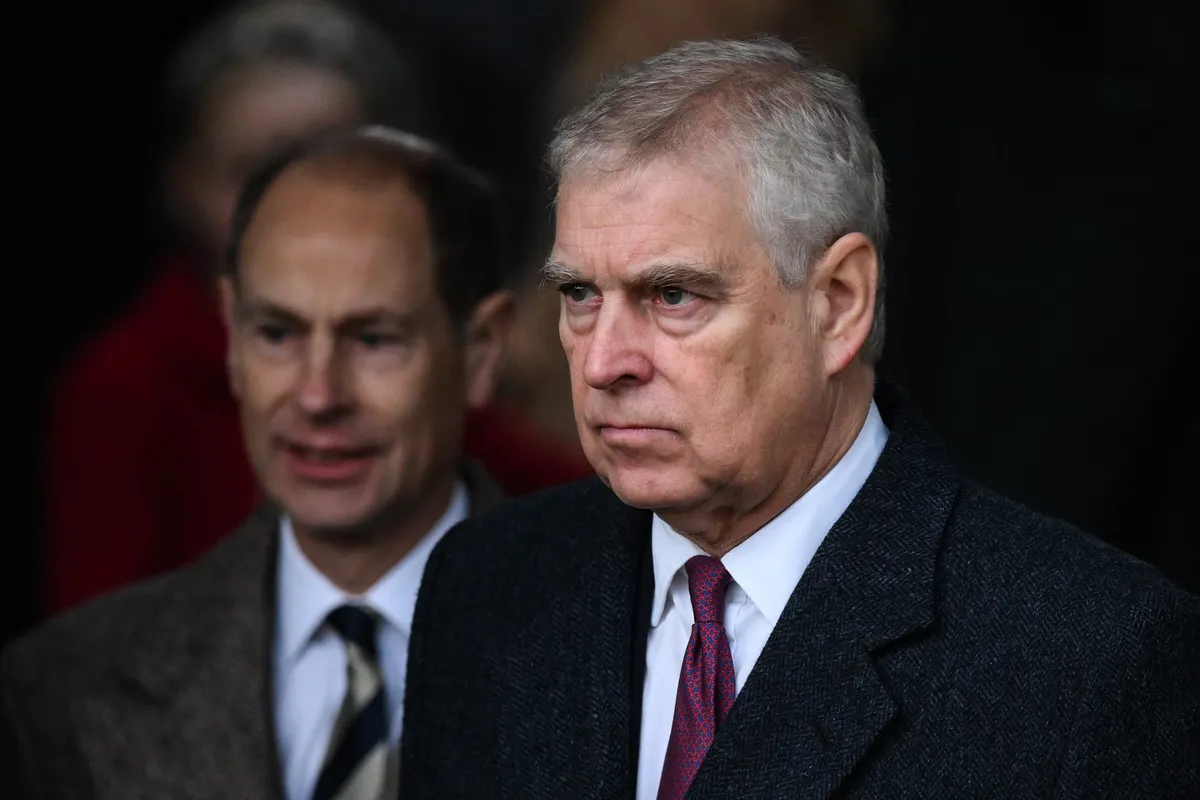  Az incidens András herceg új otthona, a norfolki King's Sandringham birtok közelében történt.
