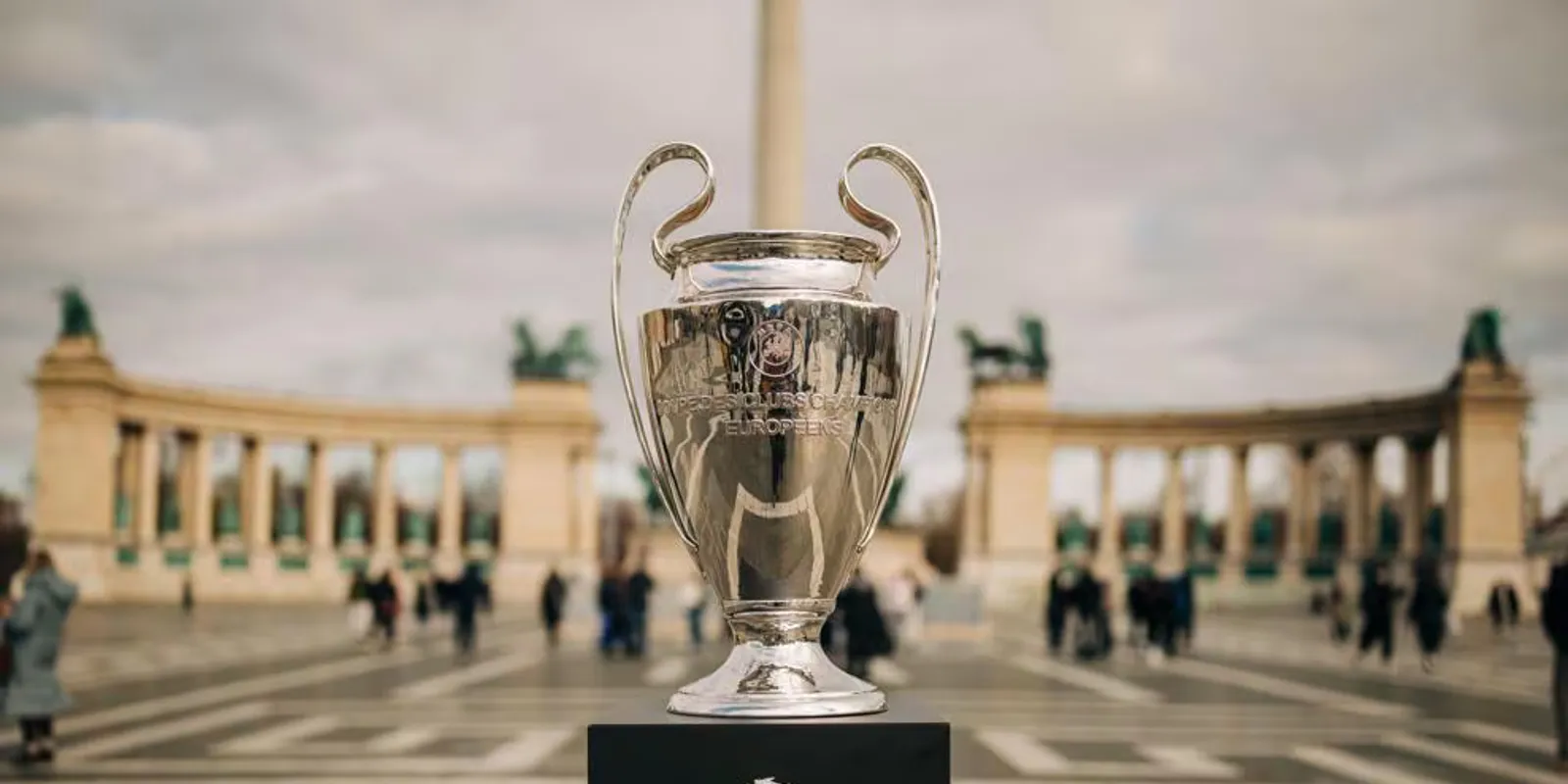 Öltözői lopással építi a csapategységet az Arsenal edzője