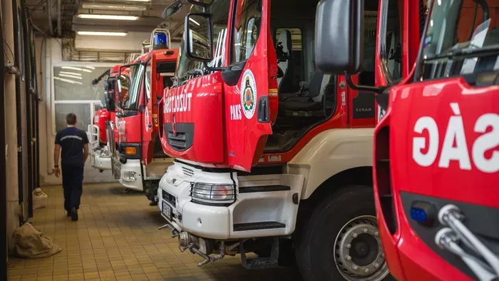 Busz és autó ütközött Kaposváron