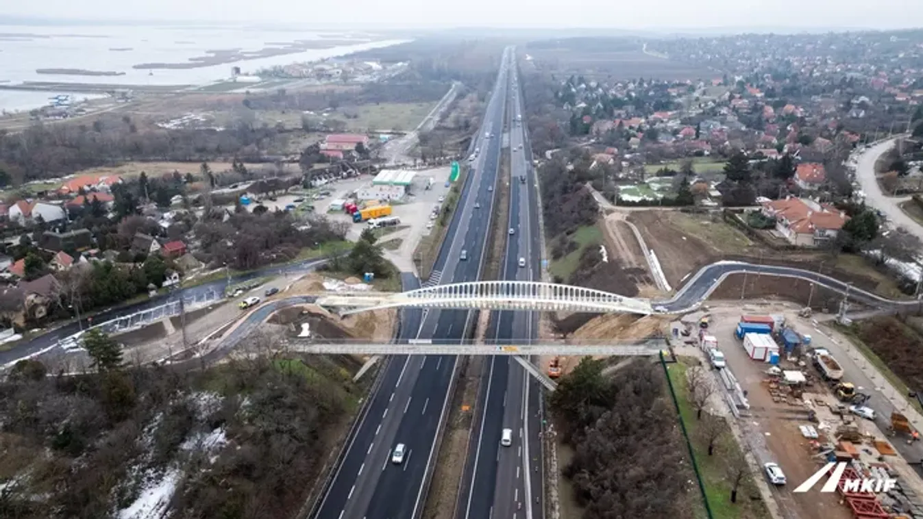 Balatonra utazók, figyelem: Elkészült az új bringás híd