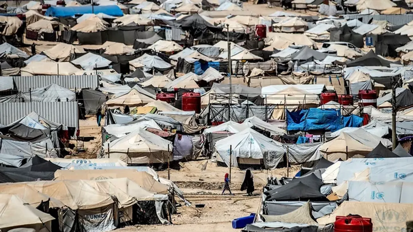 8 ezres migránstábor épülhet Magyarországon