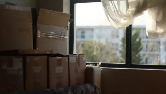 Furcsa hangokat hallott új házának falai közül egy férfi - Sokkoló, mit talált