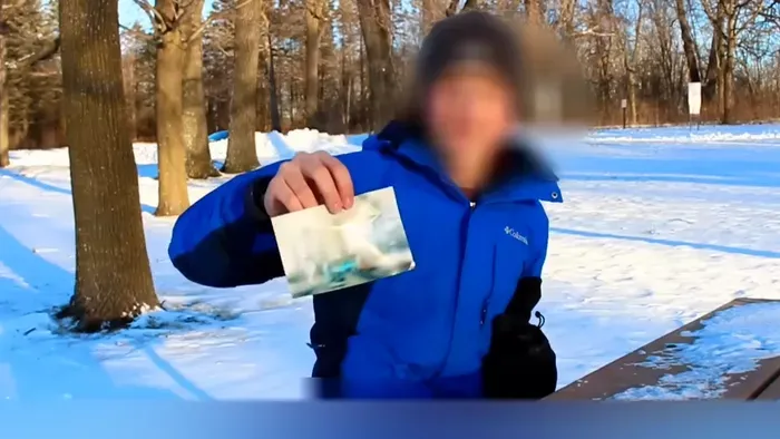 Fényképpel bizonyítja egy férfi, hogy időutazó